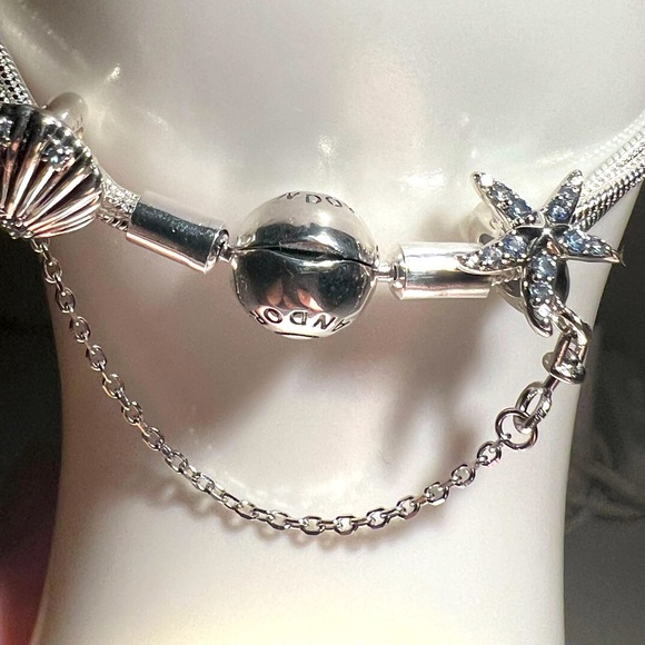 Starfish and Seashell Safety Chain - Picture 3 of 6